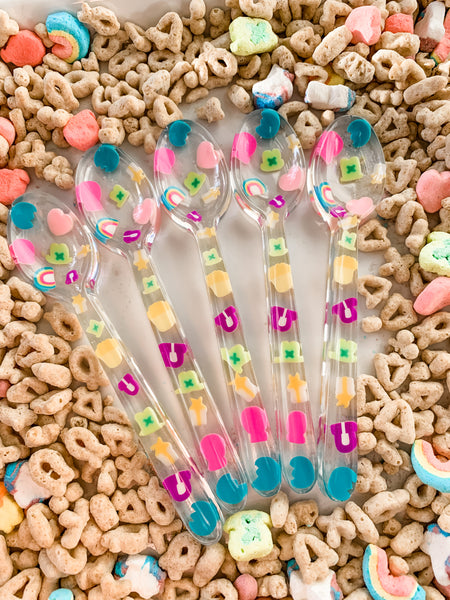 Lucky Charms Inspired Sprinkle Spoons ✨